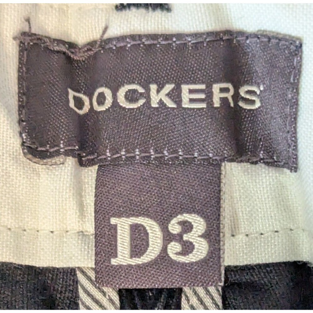 Dockers Men’s Corduroy Pants 40x30 Black Flat Front Classic Fit 100% Cotton NWT - Picture 3 of 10
